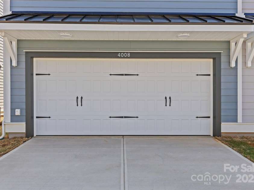 4008 Crooked Spruce Court, Matthews, NC 28105.  MLS# CAR4295839, YatesRealty ID 34178. 