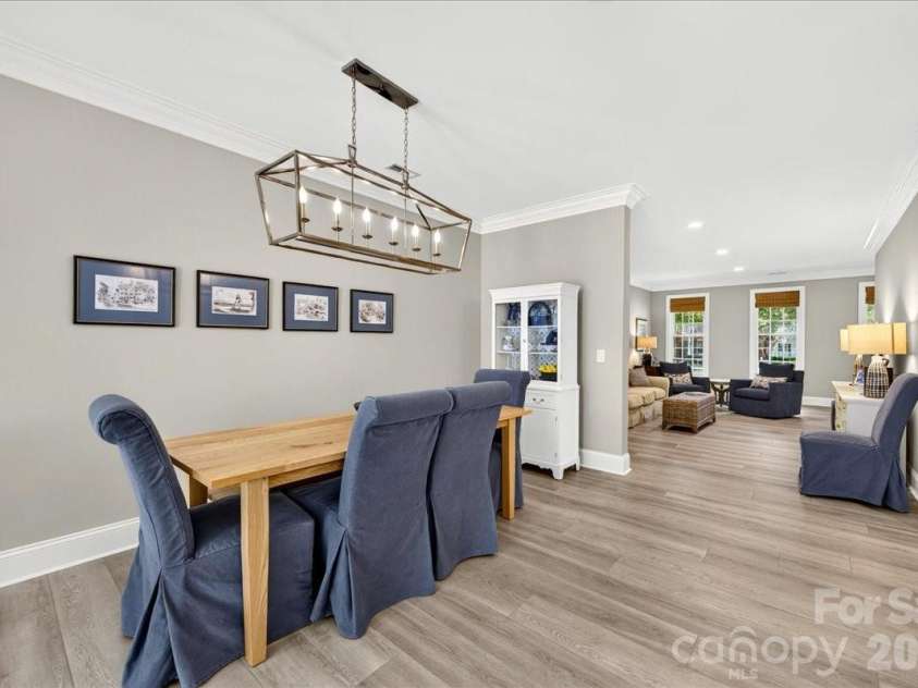 242 Faulkner Way, Davidson, NC 28036.  MLS# CAR4395516, YatesRealty ID 34179. Very open floor plan