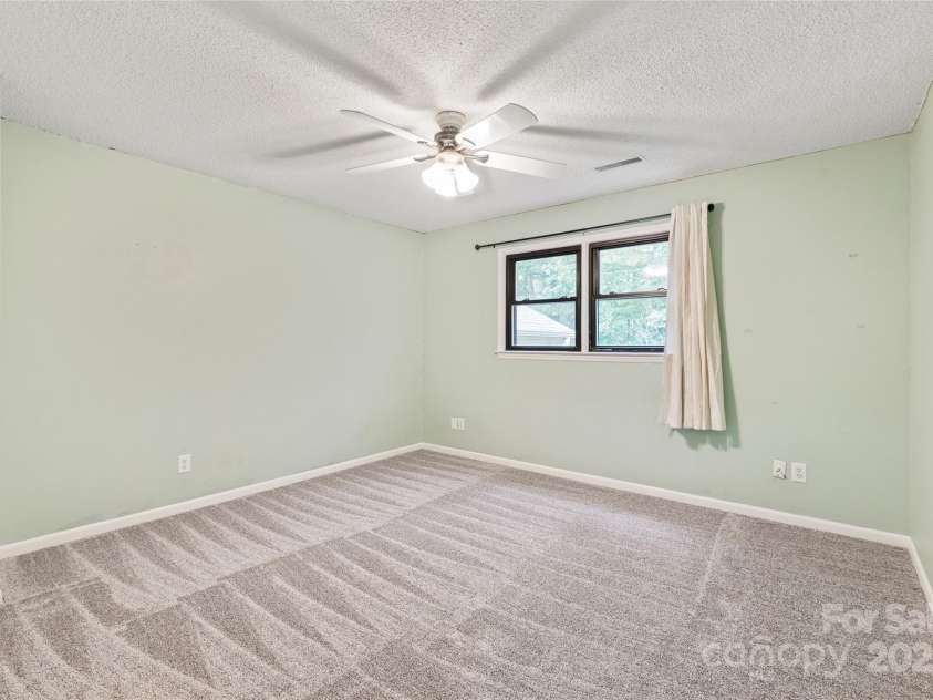 43 Bowen Drive, Belmont, NC 28012.  MLS# CAR4274068, YatesRealty ID 34179. Bedroom 3