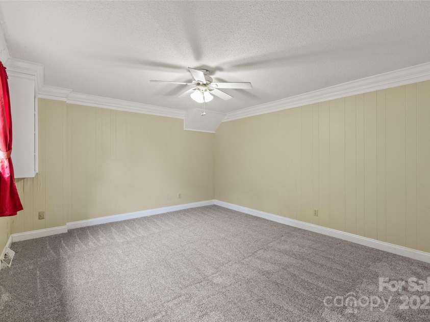 43 Bowen Drive, Belmont, NC 28012.  MLS# CAR4274068, YatesRealty ID 34179. Bonus Room Lower Level
