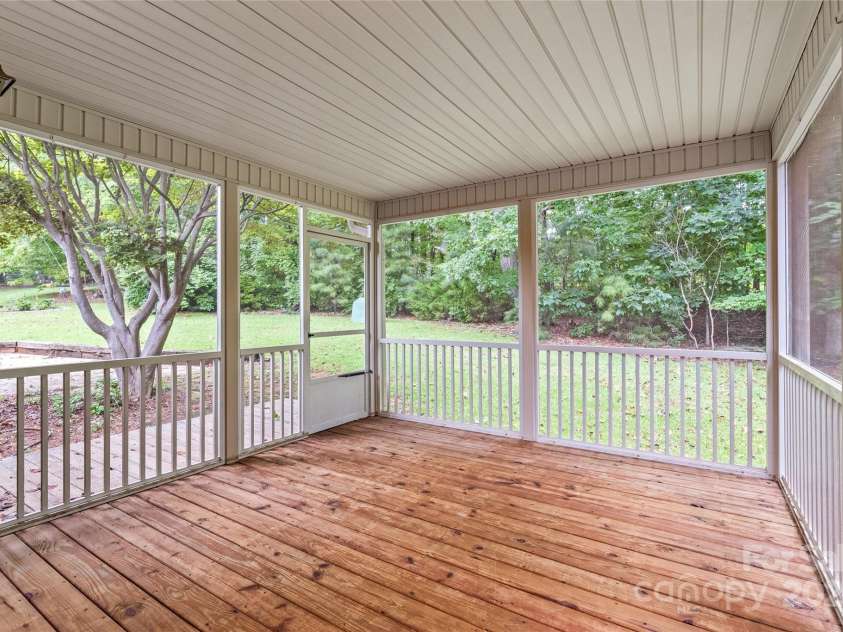 43 Bowen Drive, Belmont, NC 28012.  MLS# CAR4274068, YatesRealty ID 34179. Covered Deck