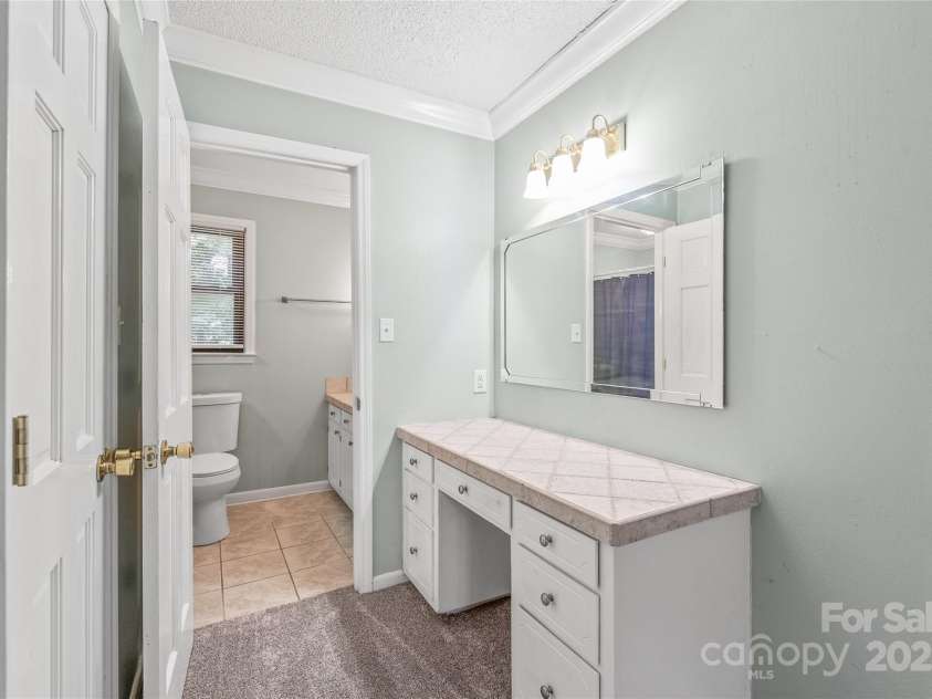 43 Bowen Drive, Belmont, NC 28012.  MLS# CAR4274068, YatesRealty ID 34179. Primary Bedroom Dressing/Makeup Area