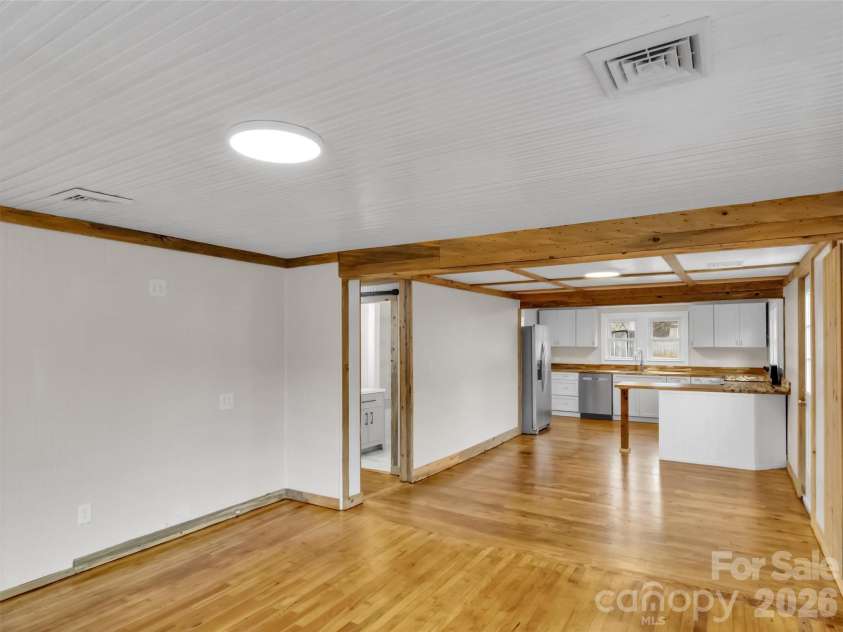 106 Long Street, Waynesville, NC 28786.  MLS# CAR4340729, YatesRealty ID 3418. Beautiful Wood Floors