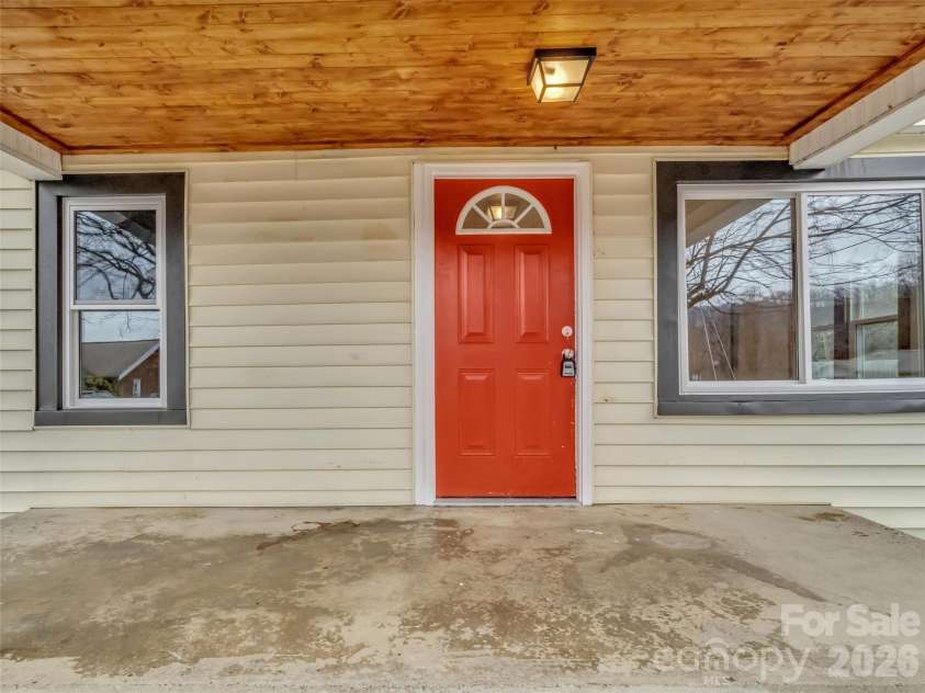 106 Long Street, Waynesville, NC 28786.  MLS# CAR4340729, YatesRealty ID 3418. Covered Front Entrance