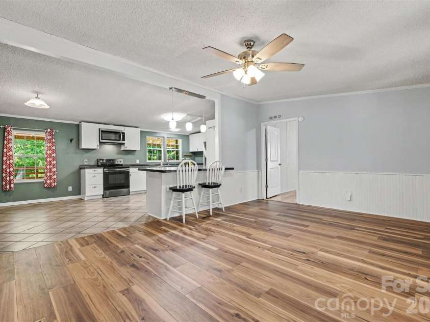 1127 Galway Lane, Clover, SC 29710.  MLS# CAR4397720, YatesRealty ID 34180. 