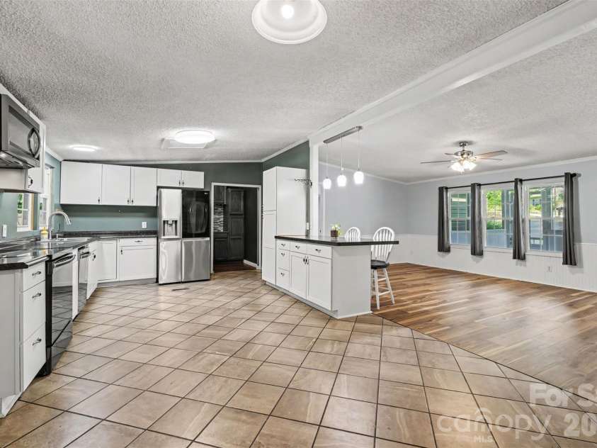 1127 Galway Lane, Clover, SC 29710.  MLS# CAR4397720, YatesRealty ID 34180. 