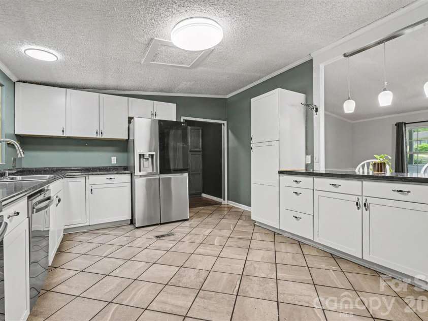 1127 Galway Lane, Clover, SC 29710.  MLS# CAR4397720, YatesRealty ID 34180. 
