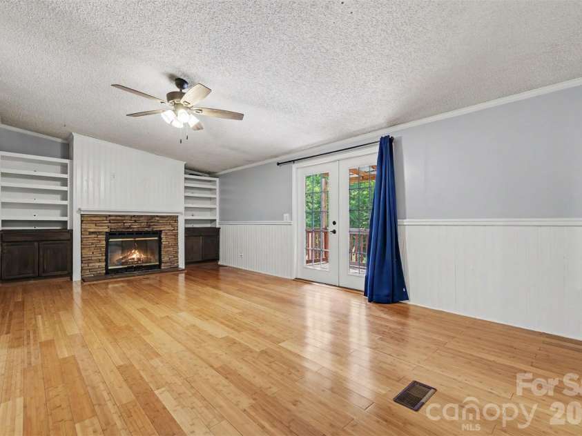 1127 Galway Lane, Clover, SC 29710.  MLS# CAR4397720, YatesRealty ID 34180. 