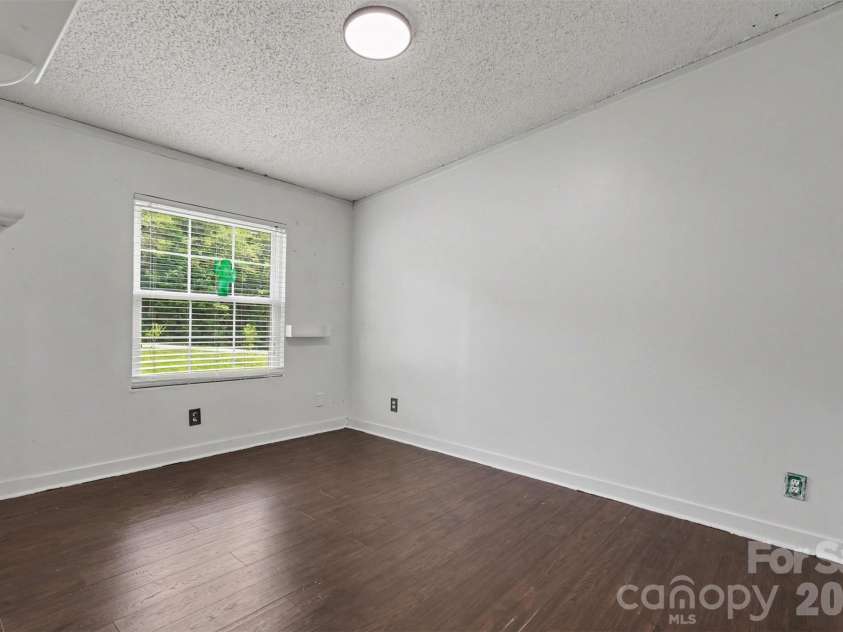 1127 Galway Lane, Clover, SC 29710.  MLS# CAR4397720, YatesRealty ID 34180. 