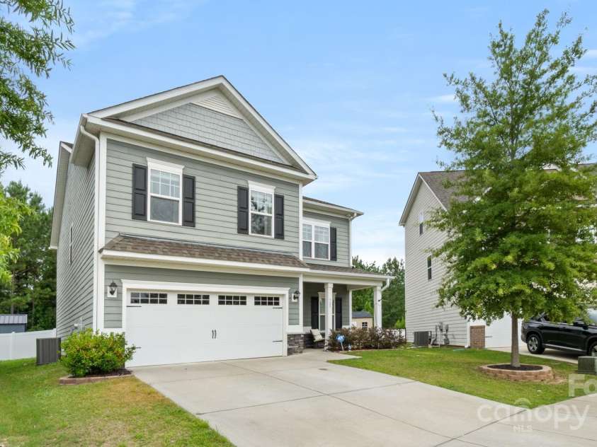 529 Stickley Place, Lancaster, SC 29720.  MLS# CAR4280283, YatesRealty ID 34180. 