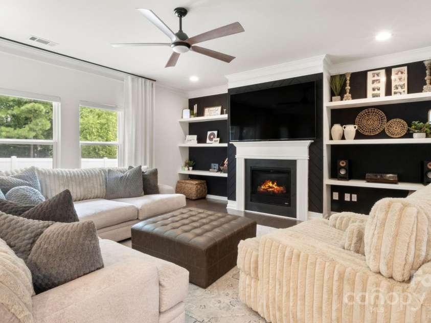 529 Stickley Place, Lancaster, SC 29720.  MLS# CAR4280283, YatesRealty ID 34180. 