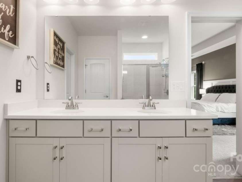 529 Stickley Place, Lancaster, SC 29720.  MLS# CAR4280283, YatesRealty ID 34180. 