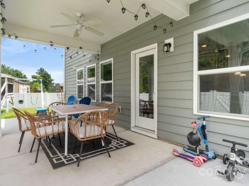 529 Stickley Place, Lancaster, SC 29720.  MLS# CAR4280283, YatesRealty ID 34180. 