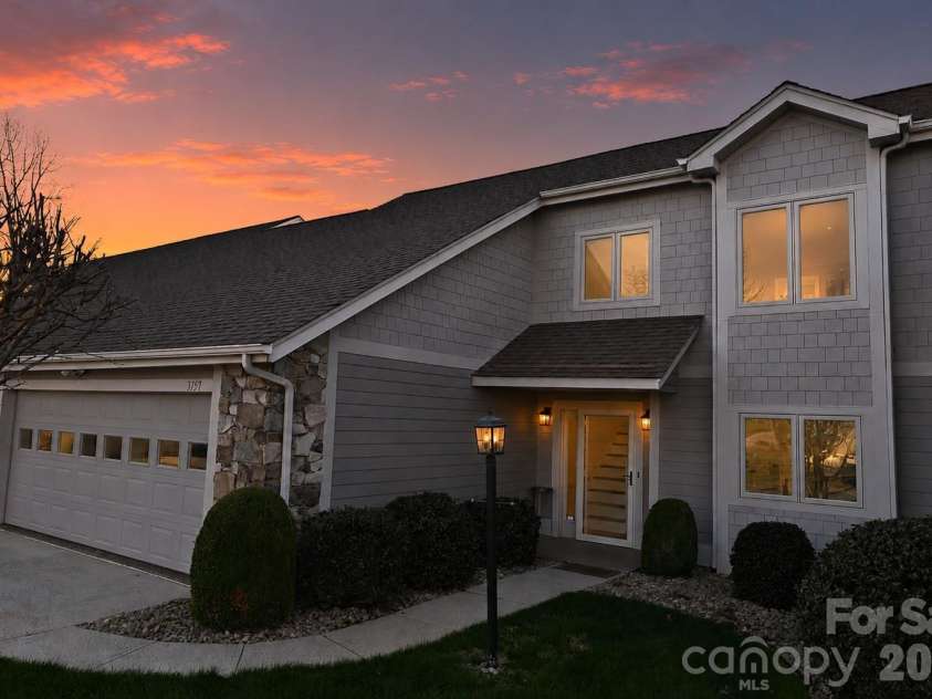 3757 Rock Bridge Drive, Conover, NC 28613.  MLS# CAR4395868, YatesRealty ID 34181. 