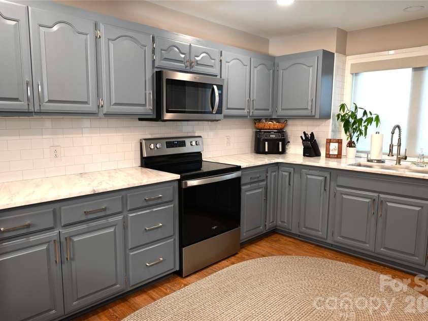 3757 Rock Bridge Drive, Conover, NC 28613.  MLS# CAR4395868, YatesRealty ID 34181. 