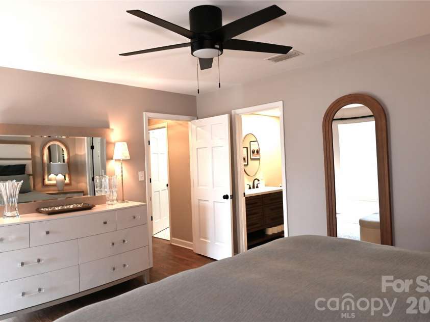 3757 Rock Bridge Drive, Conover, NC 28613.  MLS# CAR4395868, YatesRealty ID 34181. 