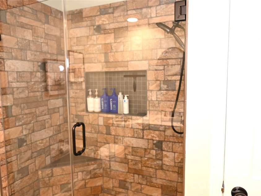3757 Rock Bridge Drive, Conover, NC 28613.  MLS# CAR4395868, YatesRealty ID 34181. 
