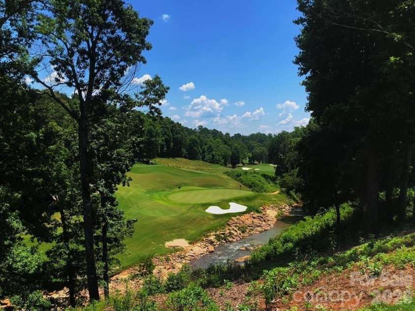 3757 Rock Bridge Drive, Conover, NC 28613.  MLS# CAR4395868, YatesRealty ID 34181. Rock Barn Golf