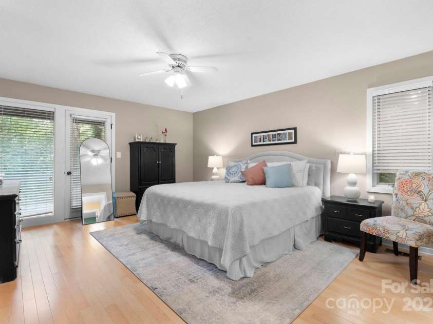115 Kinwood Street, Morganton, NC 28655.  MLS# CAR4293776, YatesRealty ID 34182. 