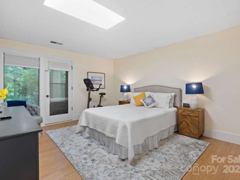 115 Kinwood Street, Morganton, NC 28655.  MLS# CAR4293776, YatesRealty ID 34182. 