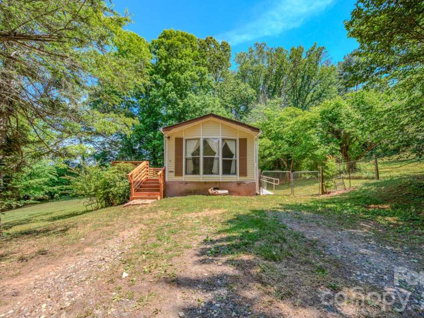 12 Sweet Birch Drive, Alexander, NC 28701.  MLS# CAR4393872, YatesRealty ID 34183. 