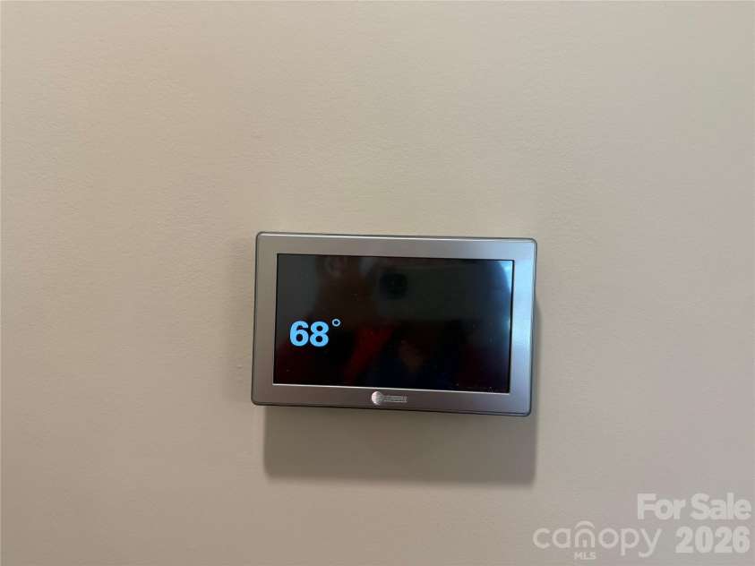 105 Abbington Lane, Shelby, NC 28150.  MLS# CAR4380591, YatesRealty ID 34185. Digital thermostats