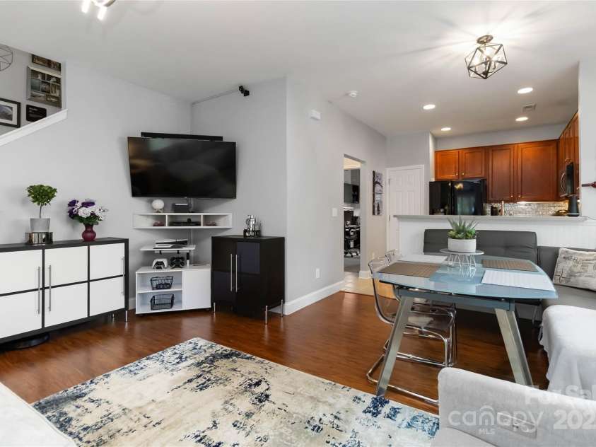 8437 Big Creek Court, Matthews, NC 28105.  MLS# CAR4287368, YatesRealty ID 34185. 