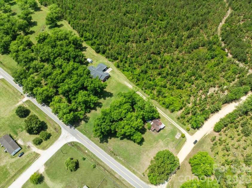 464 Lark Road, Cheraw, SC 29520.  MLS# CAR4397631, YatesRealty ID 34187. 