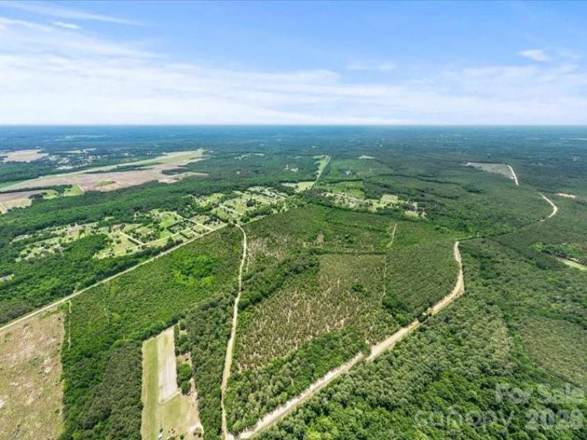 464 Lark Road, Cheraw, SC 29520.  MLS# CAR4397631, YatesRealty ID 34187. 
