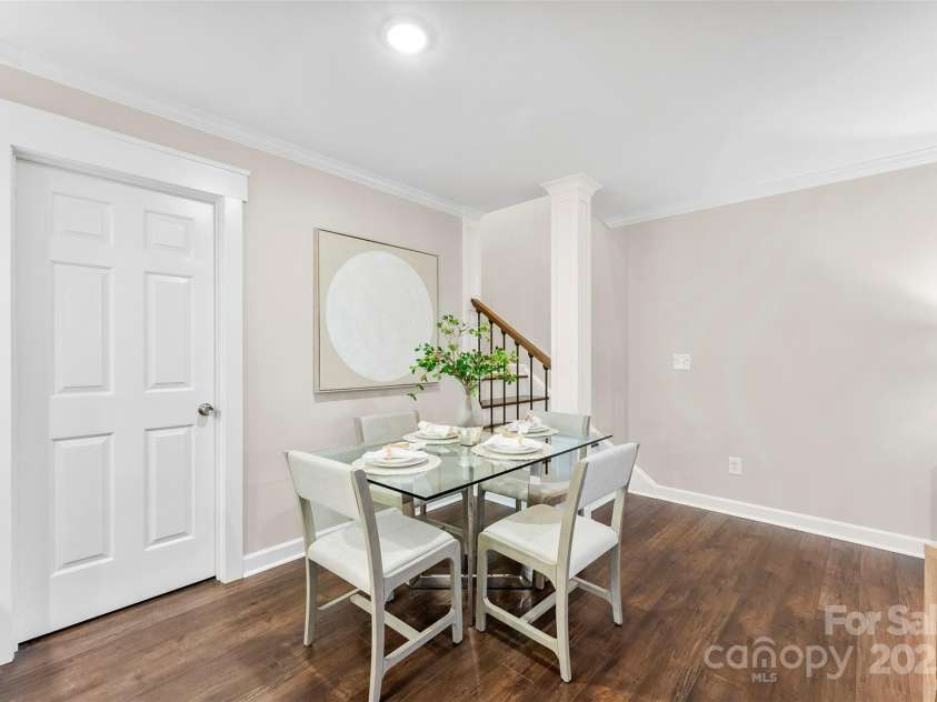 3516 Colony Crossing Drive, Charlotte, NC 28226.  MLS# CAR4288473, YatesRealty ID 34188. 