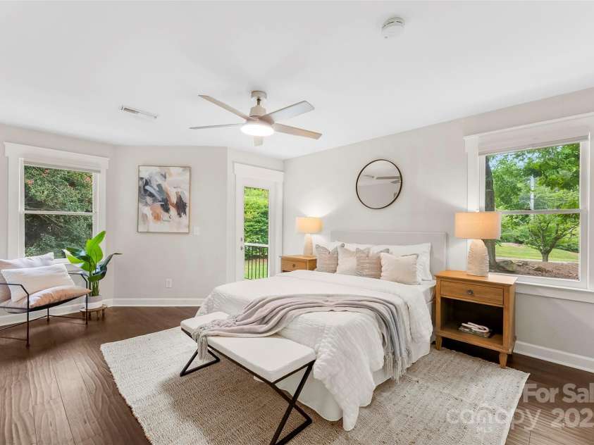 3516 Colony Crossing Drive, Charlotte, NC 28226.  MLS# CAR4288473, YatesRealty ID 34188. 