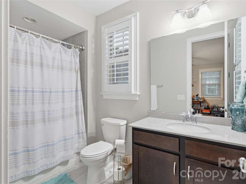 1016 Ladera Drive, Waxhaw, NC 28173.  MLS# CAR4398888, YatesRealty ID 34189. 