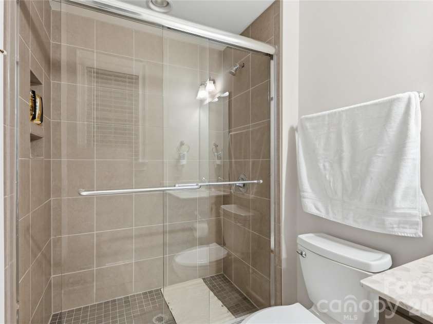 1016 Ladera Drive, Waxhaw, NC 28173.  MLS# CAR4398888, YatesRealty ID 34189. 