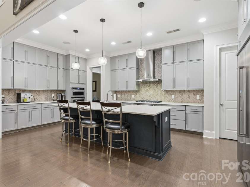1016 Ladera Drive, Waxhaw, NC 28173.  MLS# CAR4398888, YatesRealty ID 34189. 