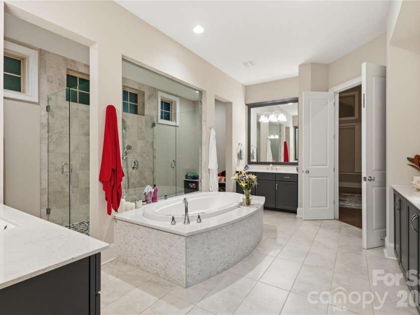 1016 Ladera Drive, Waxhaw, NC 28173.  MLS# CAR4398888, YatesRealty ID 34189. 