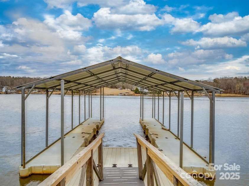 2460 Cottage Lane, Liberty Hill, SC 29074.  MLS# CAR4300988, YatesRealty ID 3419. 