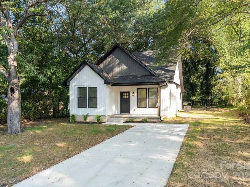1210 Mauney Avenue, Gastonia, NC 28052.  MLS# CAR4293862, YatesRealty ID 34190. 
