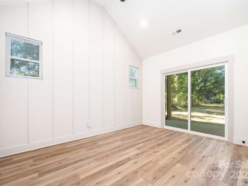 1210 Mauney Avenue, Gastonia, NC 28052.  MLS# CAR4293862, YatesRealty ID 34190. 