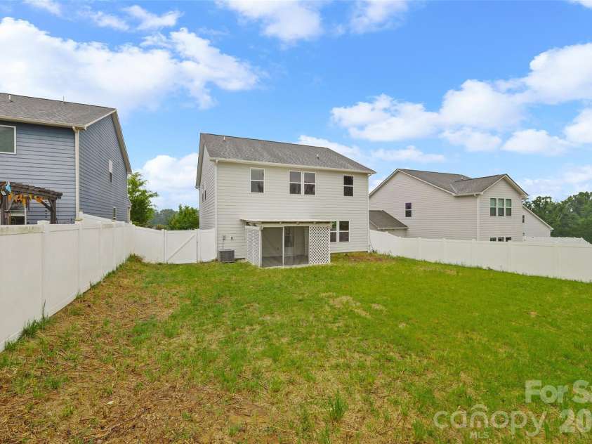 2608 Overlook Ridge Street, Pineville, NC 28134.  MLS# CAR4397189, YatesRealty ID 34190. Back View