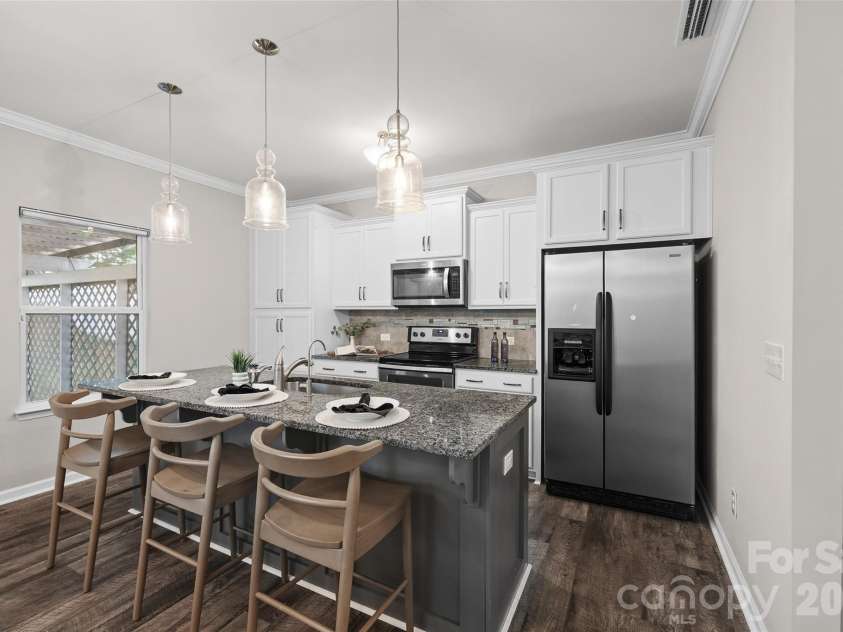 2608 Overlook Ridge Street, Pineville, NC 28134.  MLS# CAR4397189, YatesRealty ID 34190. Kitchen