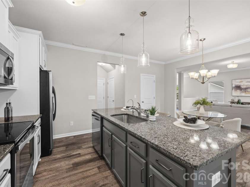 2608 Overlook Ridge Street, Pineville, NC 28134.  MLS# CAR4397189, YatesRealty ID 34190. Kitchen