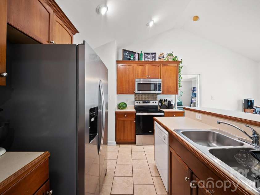 2613 Parkwest Drive, Albemarle, NC 28001.  MLS# CAR4395657, YatesRealty ID 34191. 