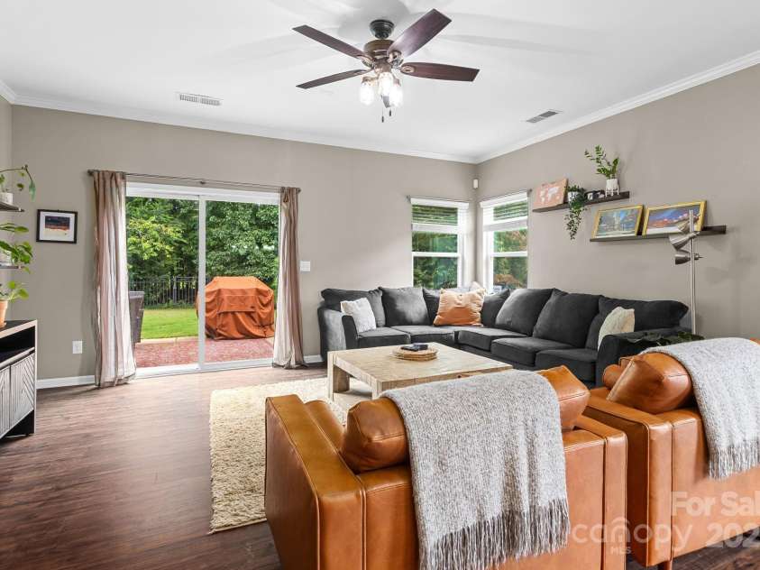6002 Eleanor Rigby Road, Charlotte, NC 28278.  MLS# CAR4291420, YatesRealty ID 34191. 