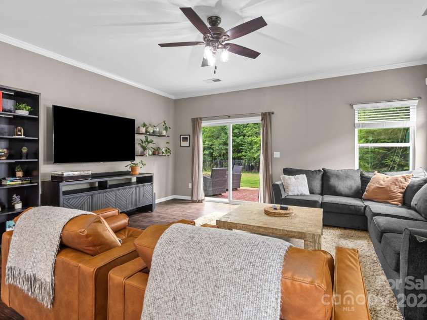 6002 Eleanor Rigby Road, Charlotte, NC 28278.  MLS# CAR4291420, YatesRealty ID 34191. 