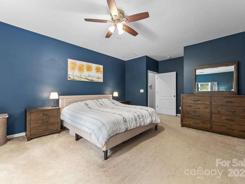 6002 Eleanor Rigby Road, Charlotte, NC 28278.  MLS# CAR4291420, YatesRealty ID 34191. 
