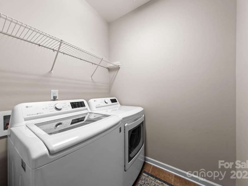 6002 Eleanor Rigby Road, Charlotte, NC 28278.  MLS# CAR4291420, YatesRealty ID 34191. 