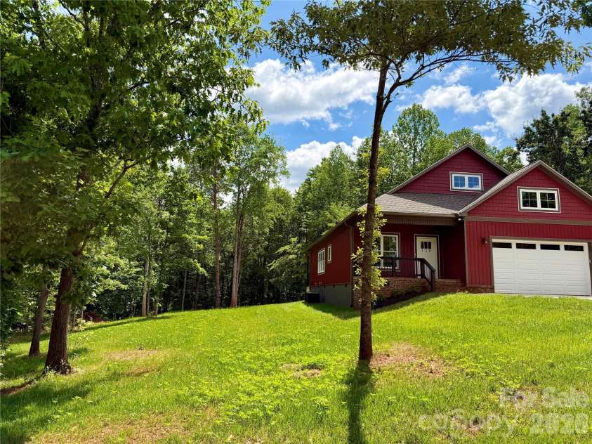 128 Arrowood Lane, Harmony, NC 28634.  MLS# CAR4385564, YatesRealty ID 34193. Street view