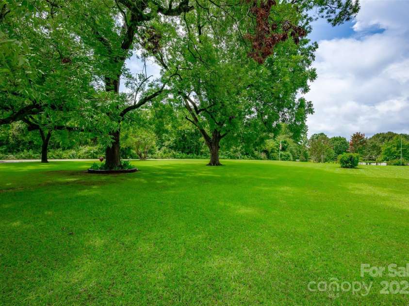 160 Celtic Lane, Winnsboro, SC 29180.  MLS# CAR4291905, YatesRealty ID 34194. 