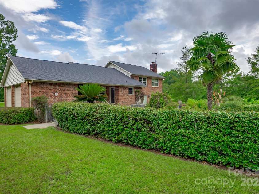 160 Celtic Lane, Winnsboro, SC 29180.  MLS# CAR4291905, YatesRealty ID 34194. 