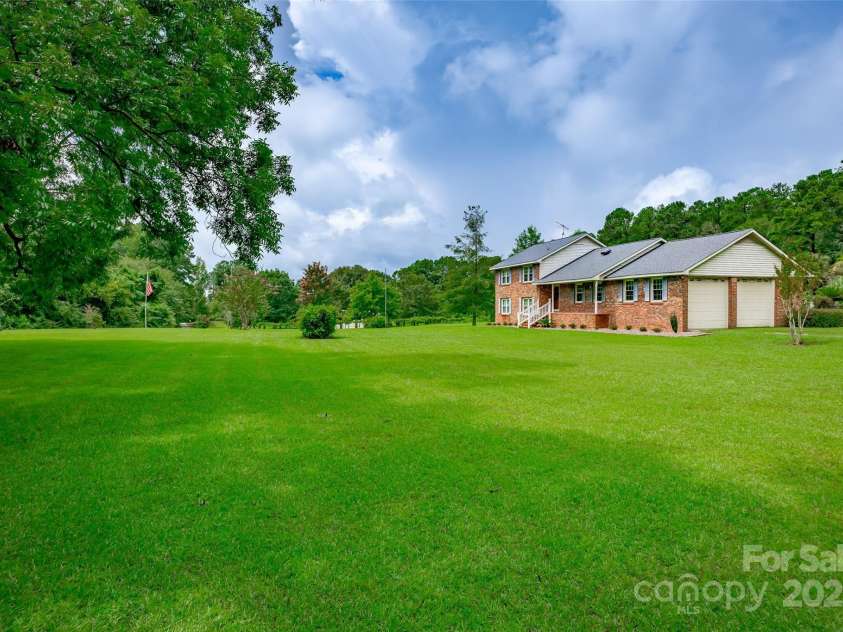 160 Celtic Lane, Winnsboro, SC 29180.  MLS# CAR4291905, YatesRealty ID 34194. 